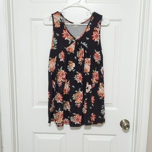 Floral flowy tank